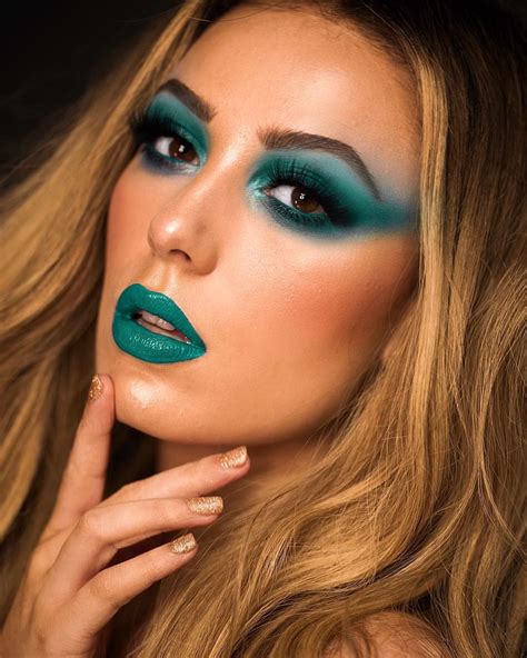 Teal 🐬 Love This Color Whats Your Favorite Eyeshadow Palette Right