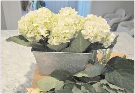 Free shipping on all orders over $35. Hydrangea and Rose DIY Centerpiece | A Lo and Behold Life