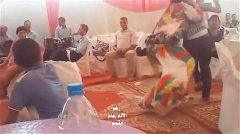 يستحق المشاهدة رقص شعبي مثير جدا Chaabi maroc ra s Chikhat nayda YouTube