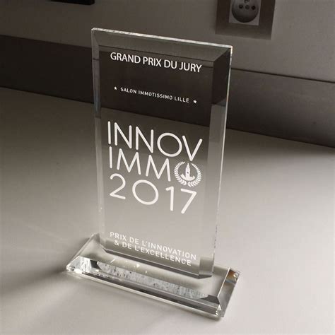 Glass Awards And Trophies And Corporate Custom Recognition Plaques