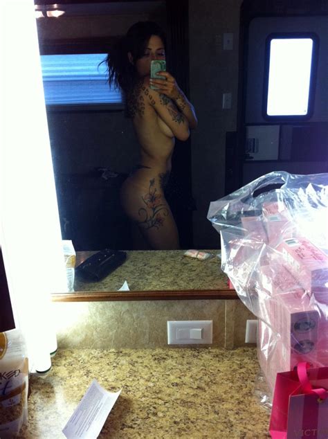 Sarah Shahi Nude And Topless Leaked Pics Scandal Planet