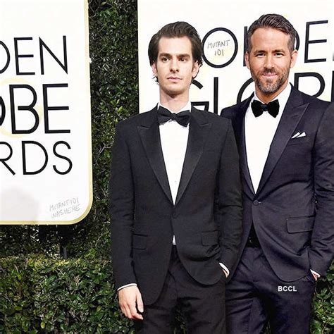 Andrew Garfield Ryan Reynoldss Passionate Kiss At Golden Globes Pics