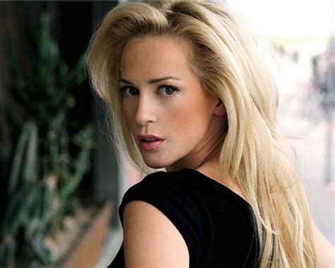 Heart Of Daftness Scots Actress Louise Linton Lampooned Over African