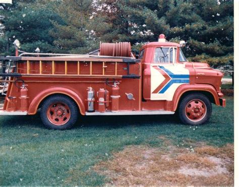 Pin By Lieutenant 107 On Fire Trucks Old Fire Trucks Trucks Vehicles