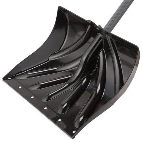 True Temper 18 In Poly Snow Shovel With 36 In Steel Handle In The Snow