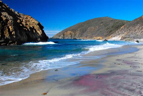 The purple sand beach (pfeiffer beach) is a famous and unique attraction in big sur california. Purple Sand on Pfeiffer Beach ~ Big Sur | This little ...