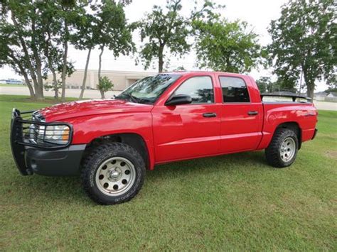 Buy Used 2006 Dodge Dakota St Crew Cab Pickup 4 Door 37l In Port