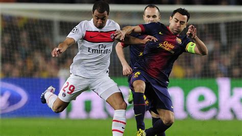 Xavi smashes passing record in PSG game - Eurosport