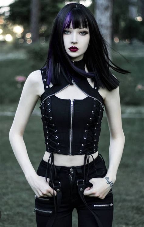 Pin By Jessica Jenniges On Anastasia E Gökçek Gothic Fashion Women Gothic Outfits Goth Beauty
