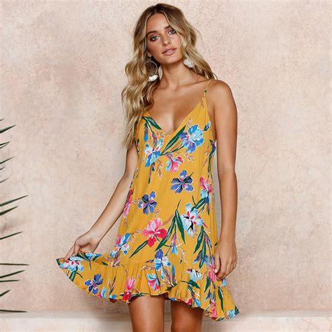 2018 Summer Women Dress Floral V Neck Sexy Beach Dress Ruffles