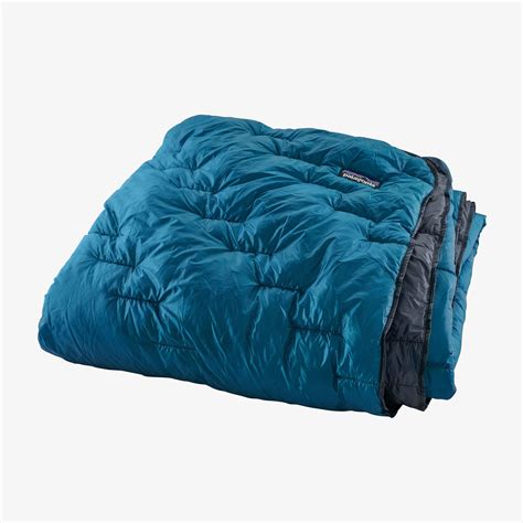 18 Best Outdoor Blankets For A Night Under The Stars In 2021 Spy