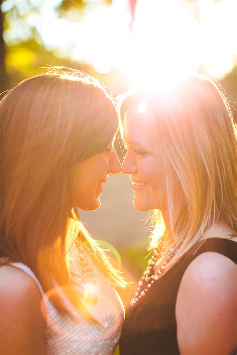 Our Favorite Engagement Shots Lesbian Engagement Photos Lesbian