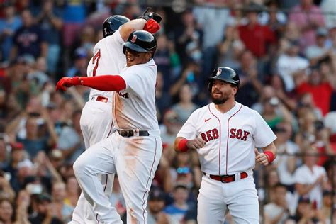 Red Sox Notebook Boston Moves Within A Half Game Of Yankees Stretches