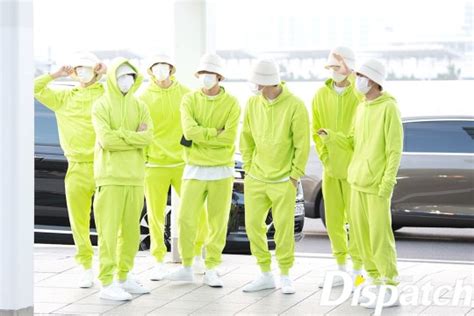 All Seven Members Of Nct Dream Make A Statement Dressed Identically In Neon Yellow Dipecokr