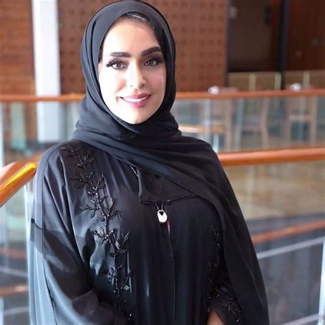 Pin By Masud Masud On Abaya In 2019 Beautiful Muslim Women Persian