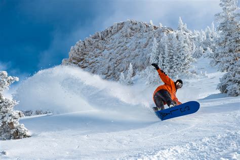 Snowboarding In Utah Ride The Greatest Snow On Earth® Visit Utah