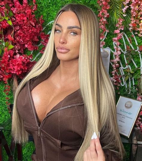 Katie Price Shows Off Huge New Boobs With Long Blonde Hair After Best Ever Makeover The Us Sun