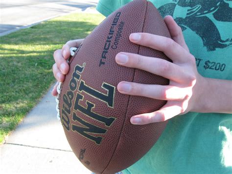How To Throw A Football 5 Steps With Pictures Instructables