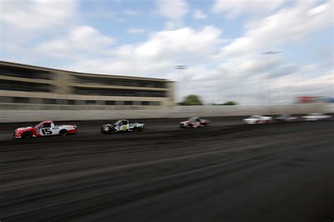 Dirt Racing Is A Growing Threat To Nascar Racing News