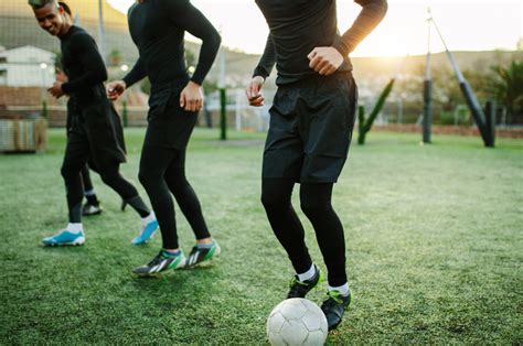 How To Dribble A Soccer Ball Step By Step Guide Backyard Sidekick