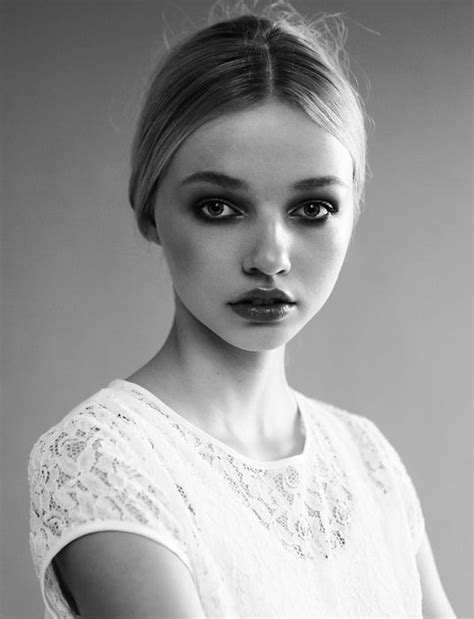 Emma Van Engelen Model Netherlands Face Drawing Face Black And