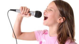 niña sorprende cantando mejor que sia ¡en karaoke de centro comercial tvnotas ¡irresistible