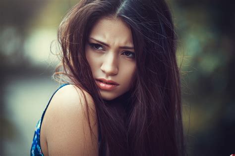 Wallpaper Menghadapi Wanita Model Rambut Panjang Rambut Hitam