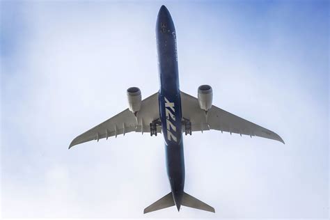 Boeing 777x With Folding Wing Tips Successfully Completed First Flight