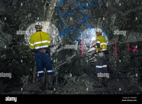 Underground Mine Shaft Hi Res Stock Photography And Images Alamy