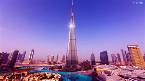 Dubaj je ena izmed sedmih držav, ki sestavljajo združene arabske emirate. Wieżowiec, Burj Khalifa, Dubaj