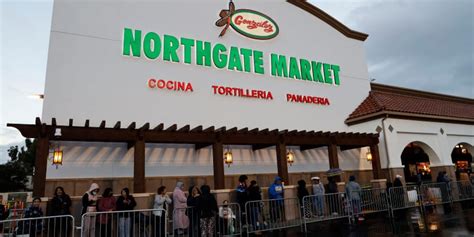Northgate González Market Celebra Inauguración De Su Nueva Tienda En