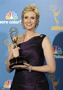 Glee Star Jane Lynch To Host Emmys Daily Mail Online