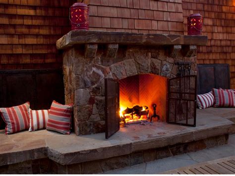 20 Cozy Outdoor Fireplaces Hgtv Outdoor Fireplace Outdoor