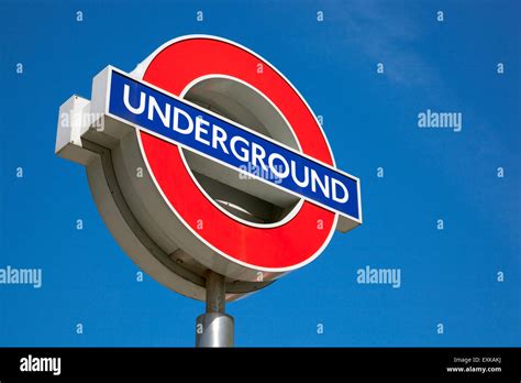 London Underground Sign à Kings Cross Station Photo Stock Alamy