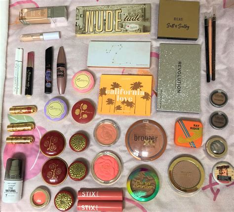 My Entire Makeup Collection Flatlay Rmakeupflatlays