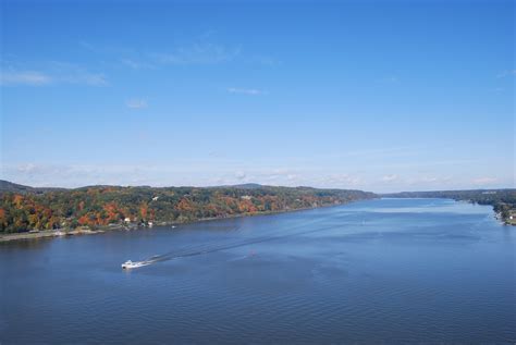 Filebirds Eye View Of Hudson River From Walkway 5 Wikimedia Commons