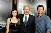 Clint Eastwood posa con sus hijos Francesa y Scott Eastwood - Foto en ...