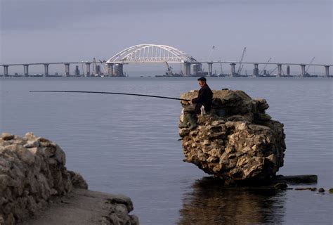 Putin Opens Bridge To Crimea Cementing Russias Hold On Neighbor The
