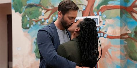New Amsterdam 5 Reasons Max And Helen Are A Good Couple And 5 They Arent