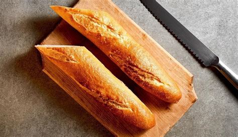 Receitas de Pão Baguete Caseira Incluindo Diferentes Versões Para Você Se Desafiar Na Cozinha