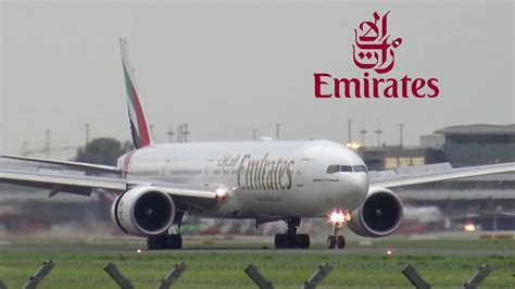 Emirates Boeing 777 300er Landing And Loud Reverse Thrust Hamburg