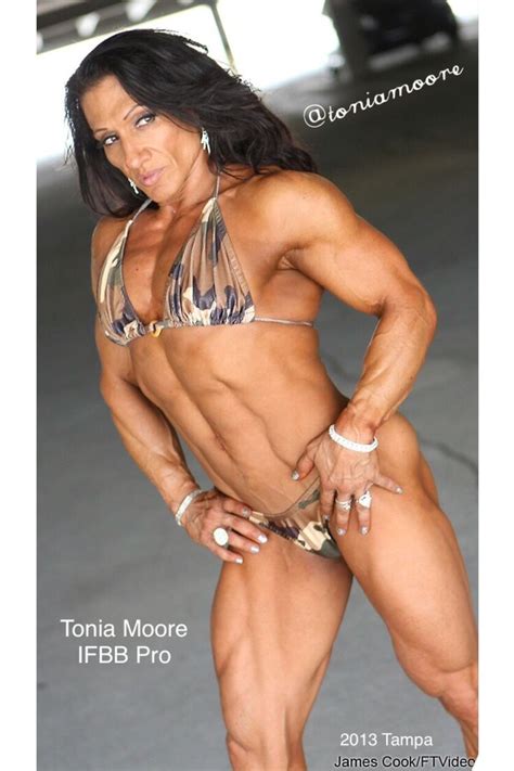 Tonia Moore Ifbb Pro Bodybuilder Online Coach Muscle Women Online Fitness Coaching Body