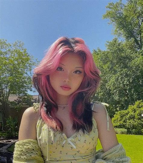 ᯤ̷ ꜥ 𝕰𝐈𝐓𝐇𝐀𝕹 ˖ ࣪ 🍱 pink hair streaks pink hair dye hair styles