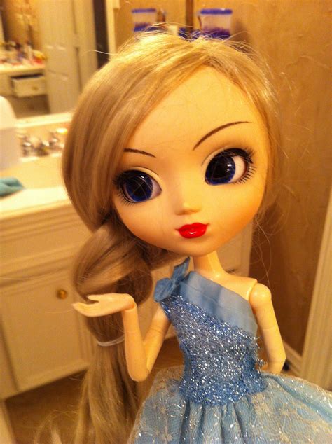 My Beautiful Elsa Pullip Doll Disneys Frozen Elsa Pullip Dolls