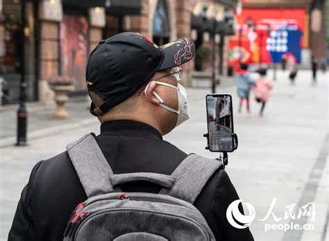 This website uses cookies to ensure its efficient functioning and you get the best experience on our website. 武汉：按下"重启键"!--图片频道--人民网