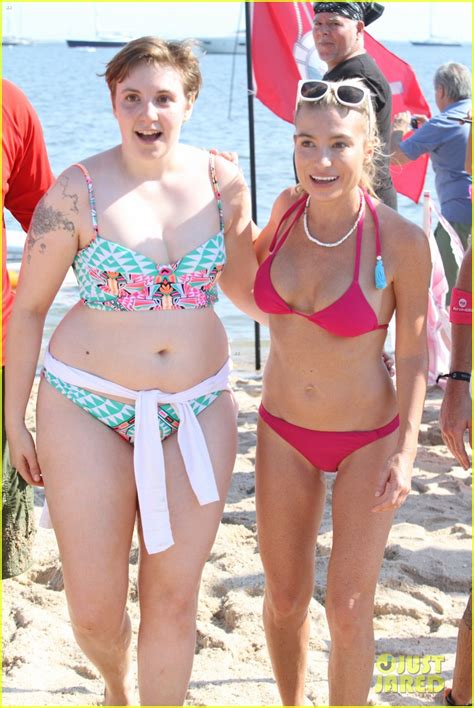 Photo Lena Dunham Paddle For Pink Charity Photo Just Jared