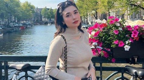 Profil Biodata Amanda Rigby Ob Di Sitkom Lapor Pak Profil Biodata