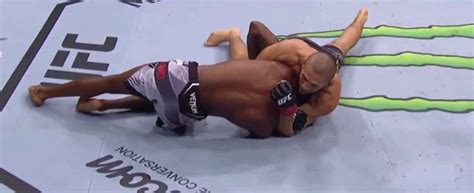 UFC Chimaev Manhandles Kevin Holland To Prove A Point Scores D Arce Choke Calfkicker Com