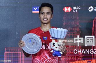 He first rose when he won the bronze medal at the badminton at the 2018 asian ga. Anthony Sinisuka Ginting's Age, Height, Parents, Wife, Net Worth, Salary, Career, Siblings ...