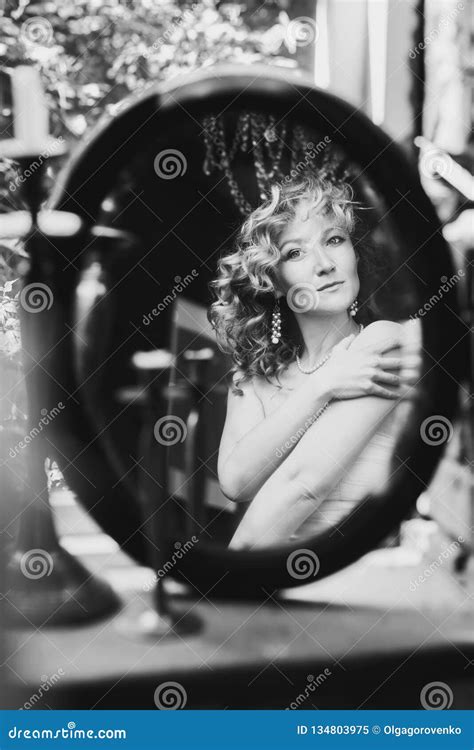 Reflection Of Beautiful Woman In The Mirror Bw Shot Stock Image Image Of Natural Pose
